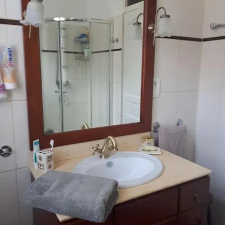 La Maison De Nestalas Nyaraló *